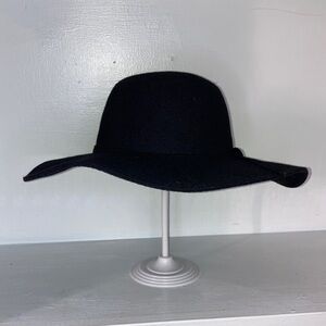 Soft Surroundings Classic Black Hat